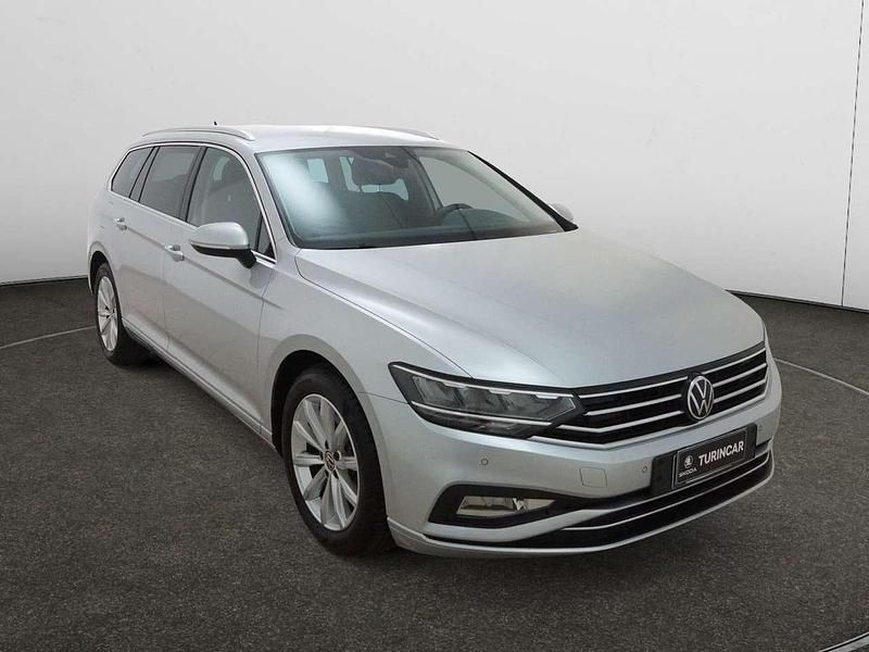 Argento Usata 2021 VW Passat Business Station wagon | 17.200 € (Ottimo prezzo) - Immagine 1/4