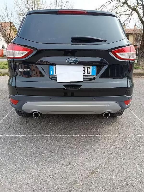 Usata Ford Kuga S 120 CV (88 kW) 2016 Nero SUV