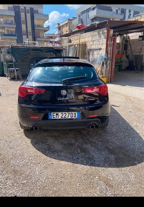 Usata Alfa Romeo Giulietta 170 CV (125 kW) 2012 Nero Utilitaria