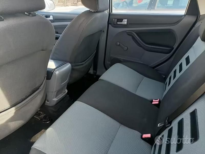 Usata Ford Focus Style 110 CV (80 kW) 2009 Other Station wagon