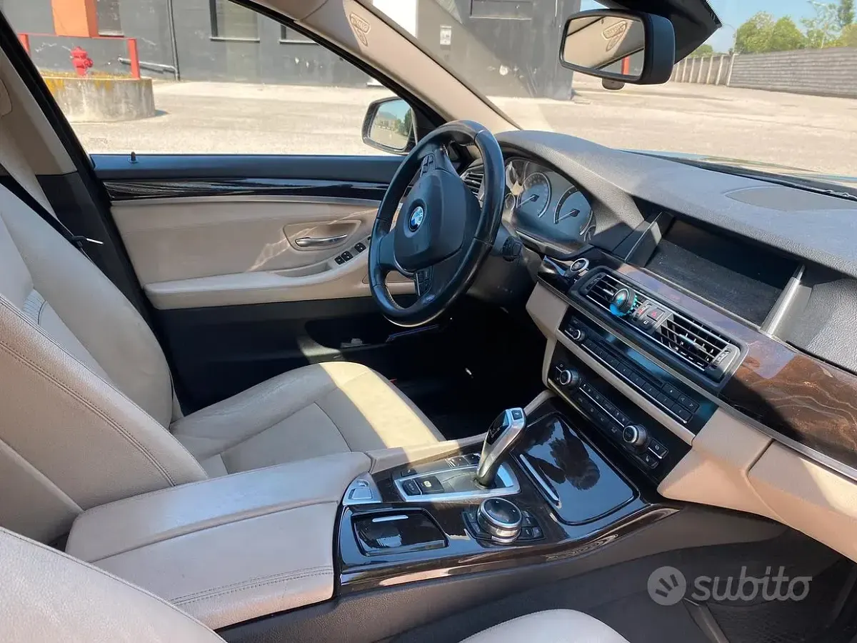 Usata BMW 520 Luxury Line 190 CV (139 kW) 2014 Station wagon