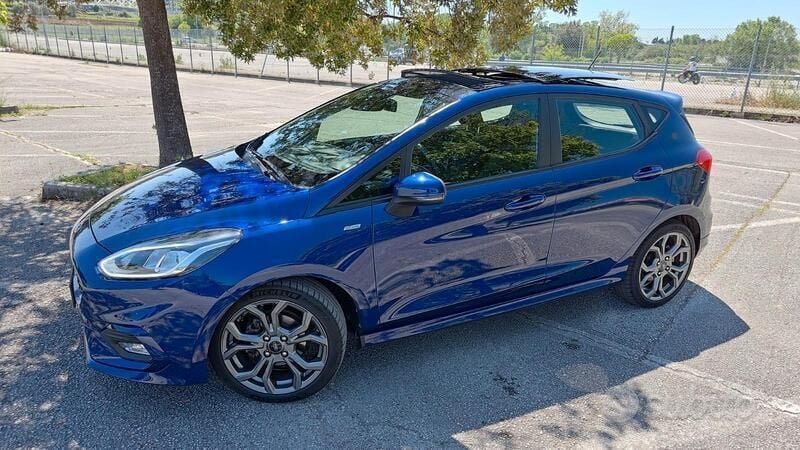 Blu Usata 2018 Ford Fiesta ST-Line Utilitaria | 14.500 € (Molto cara) - Immagine 1/4