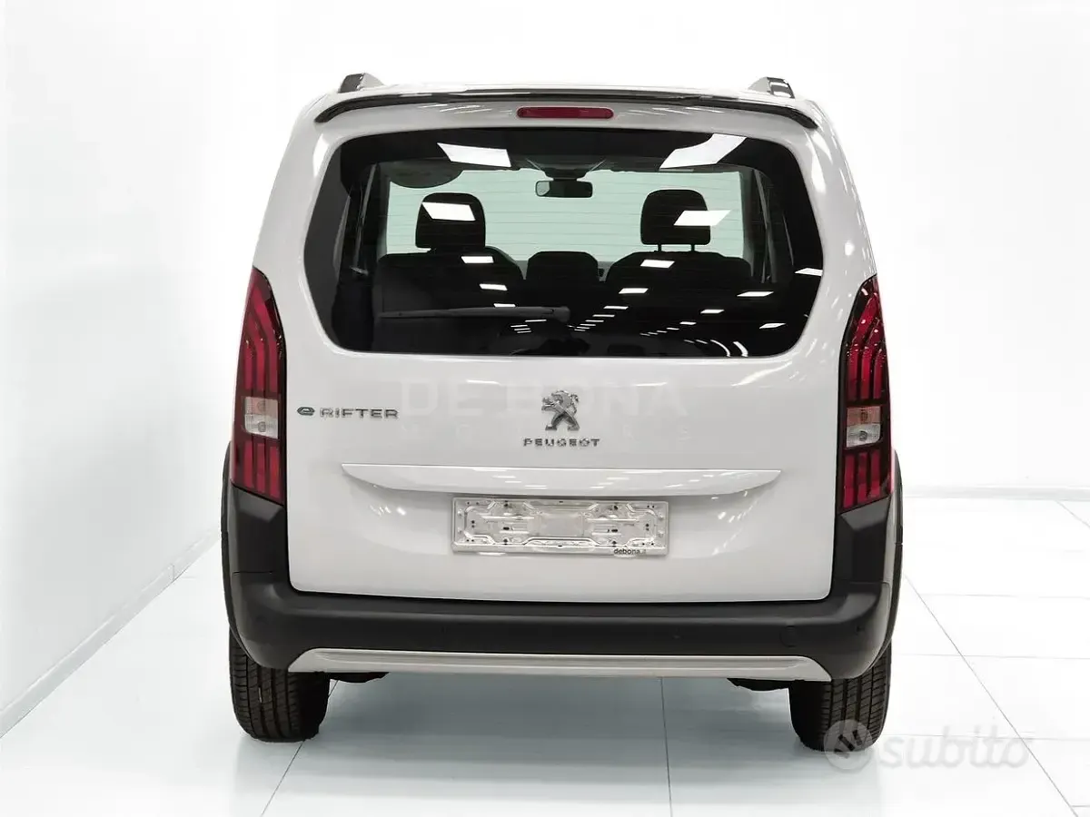 Usata Peugeot e-Rifter Allure 61 kW (84 CV) 2024 Bianco Monovolume