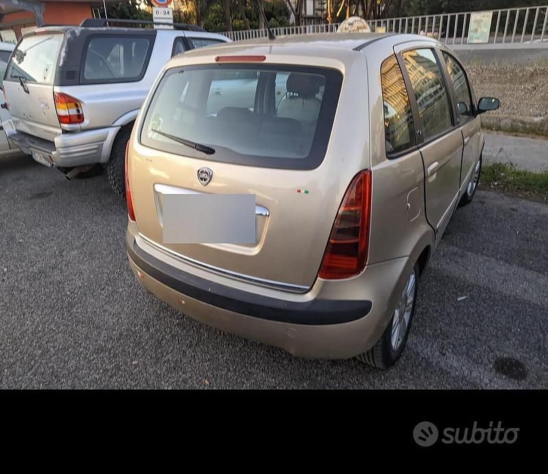 Usata Lancia Musa 95 CV (69 kW) 2004 Monovolume