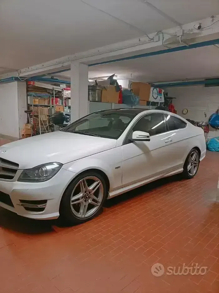 Usata Mercedes 250 204 CV (150 kW) 2011 Bianco Coupé