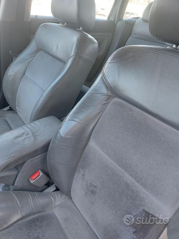 Usata VW Passat 90 CV (66 kW) 2001 Grigio Berlina