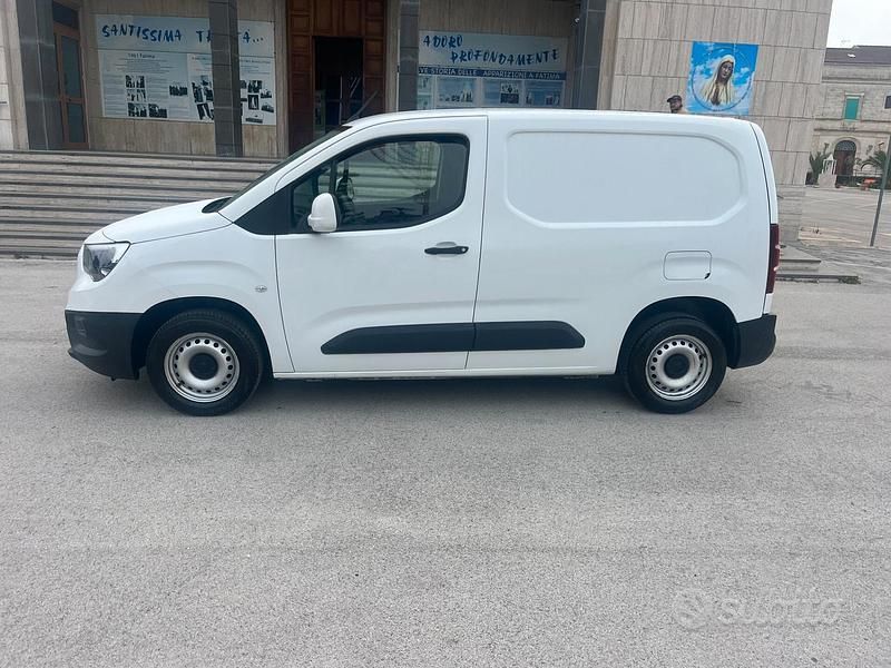 Occasion Opel Combo S 102 ch (75 kW) 2019 Blanc Monospace