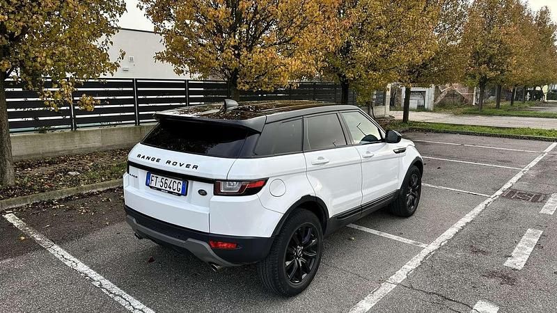 Usata Land Rover Range Rover evoque Pure 150 CV (110 kW) 2018 Bianco SUV
