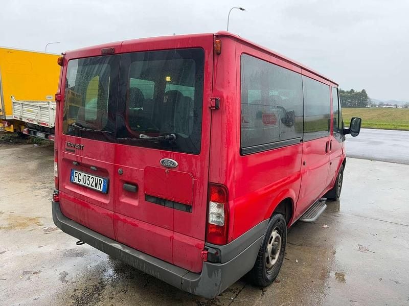 Usata Ford Transit 86 CV (63 kW) 2006 Rosso Furgone