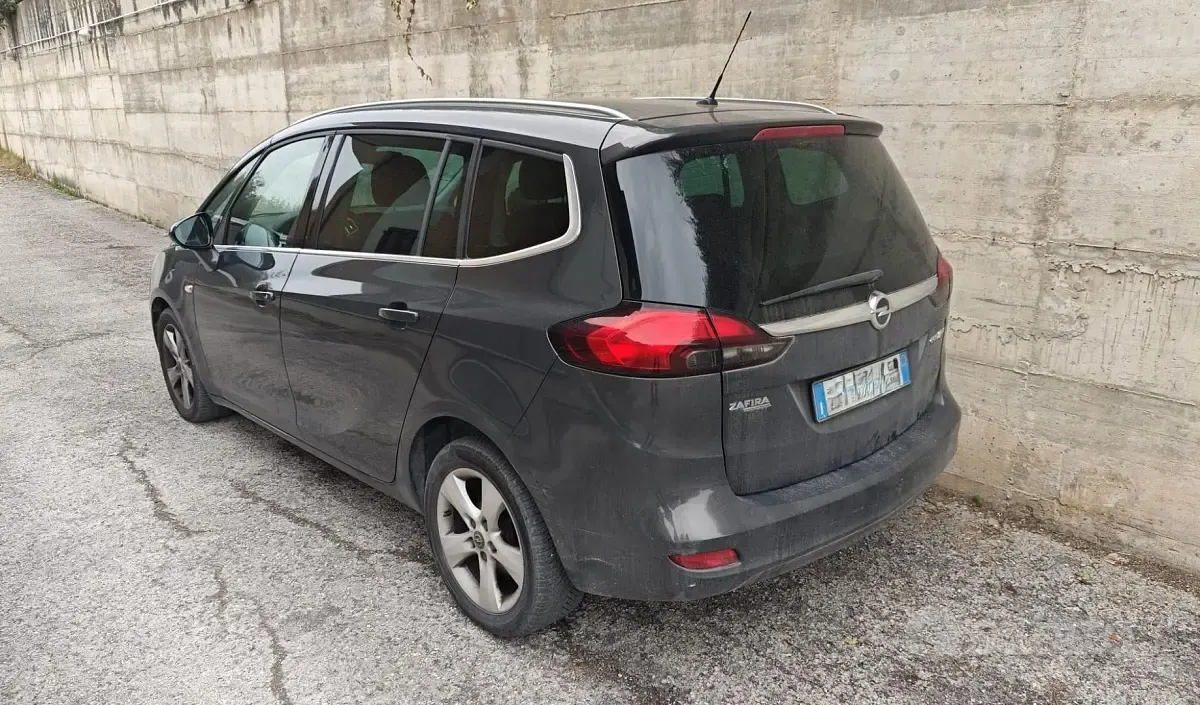 Usata Opel Zafira Tourer 150 CV (110 kW) 2014 Monovolume