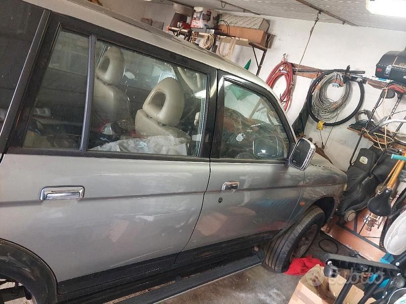 Usata Mitsubishi Pajero Sport 1998 Grigio SUV