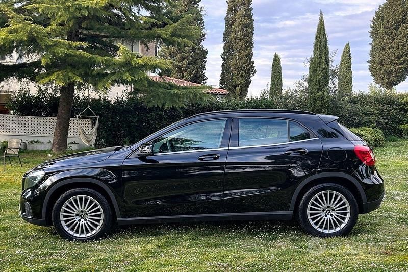 Usata Mercedes GLA180 2017 Nero SUV