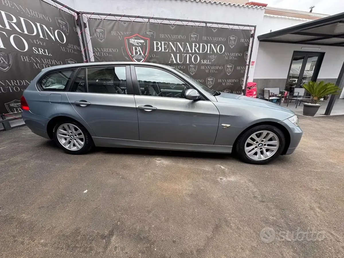 Usata BMW 320 163 CV (119 kW) 2008 Blu Station wagon