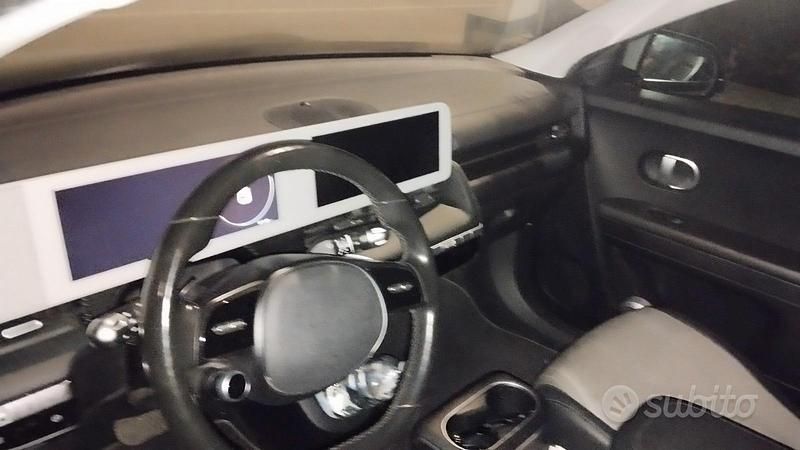 Usata Hyundai Ioniq 5 219 kW (299 CV) 2021 Grigio SUV