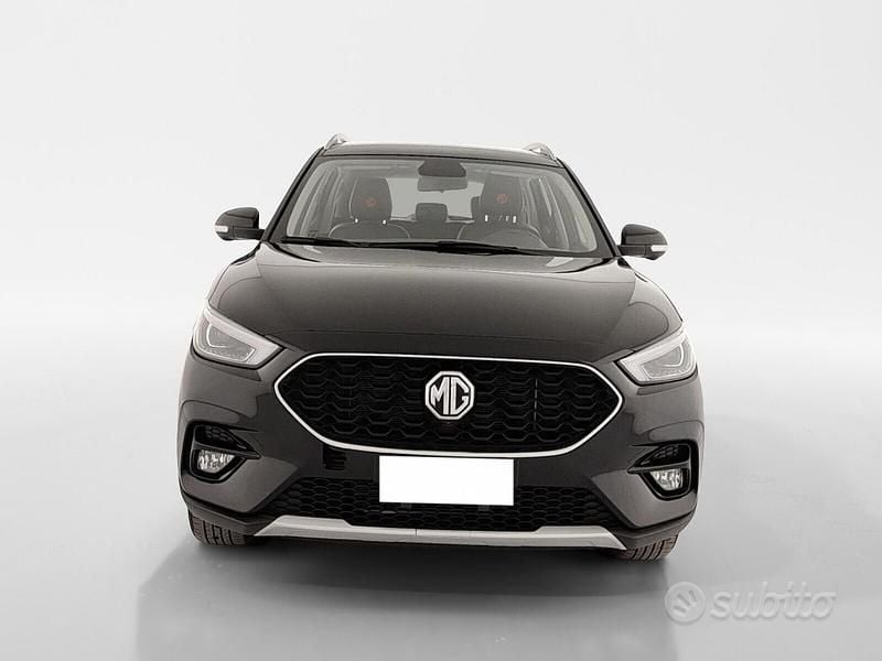 Usata MG ZS Luxury 106 CV (77 kW) 2024 Nero SUV