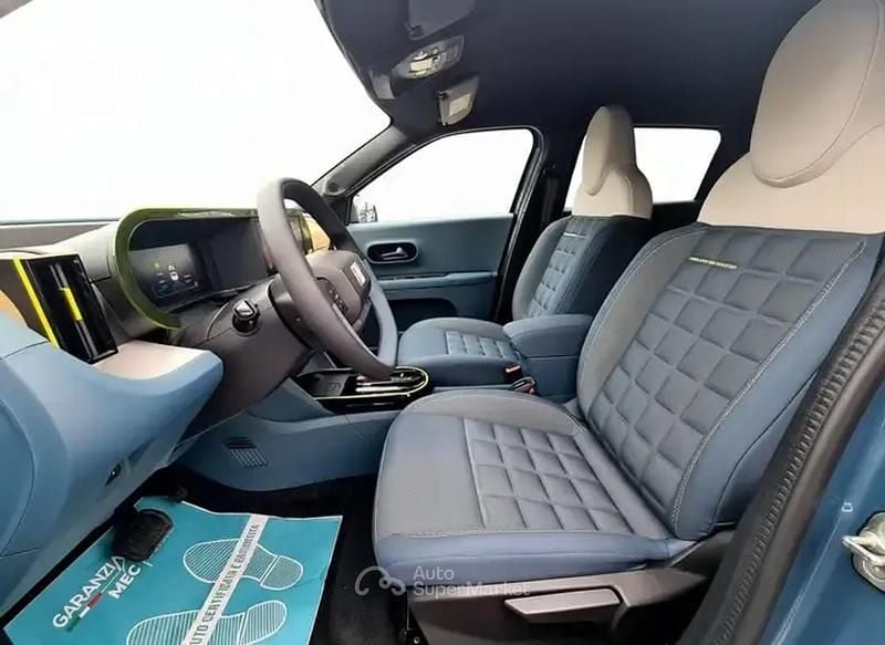 Nuova Fiat Grande Panda La Prima 110 CV (80 kW) 2026 Blu Utilitaria