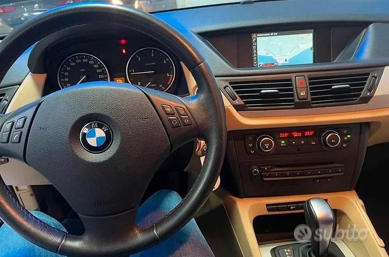 Usata BMW X1 143 CV (105 kW) 2011 Marrone SUV