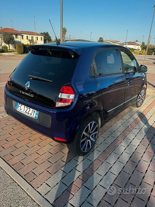 Usata Renault Twingo 70 CV (51 kW) 2016 Utilitaria