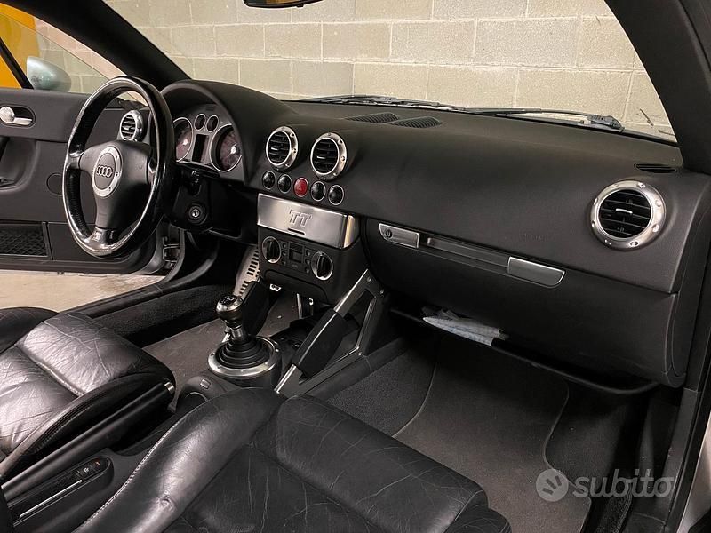 Usata Audi TT 180 CV (132 kW) 1999 Grigio Coupé