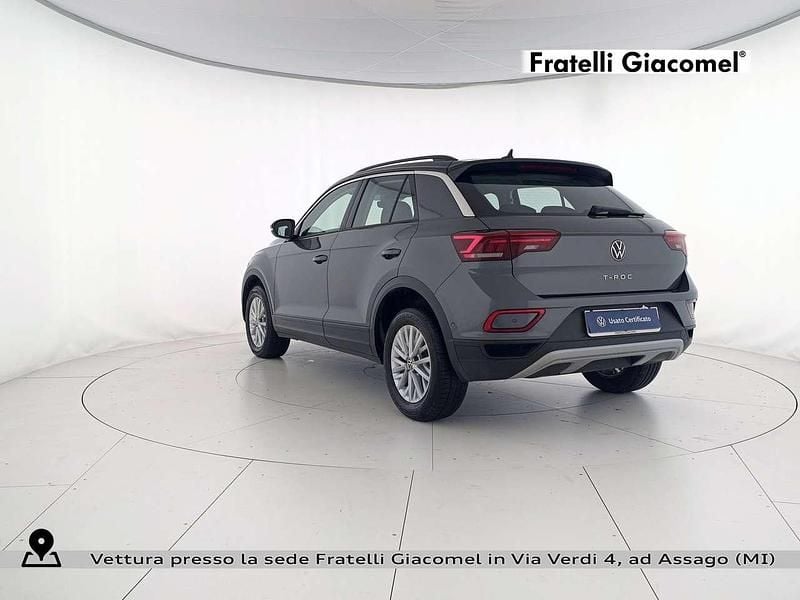 Usata VW T-Roc Life 150 CV (110 kW) 2024 Indium grey metallizzato nero SUV