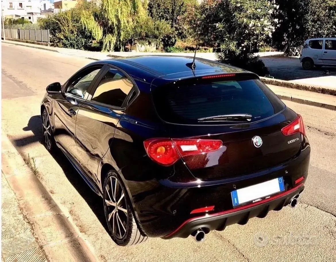 Usata Alfa Romeo Giulietta Veloce 240 CV (176 kW) 2018 Utilitaria