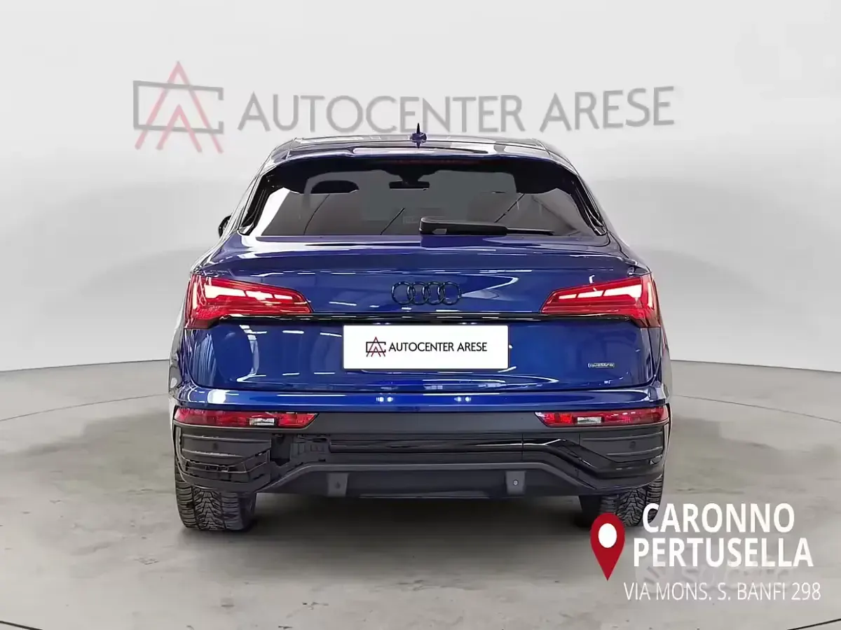 Usata Audi Q5 Sportback Edition .1 265 CV (194 kW) 2021 Blu SUV