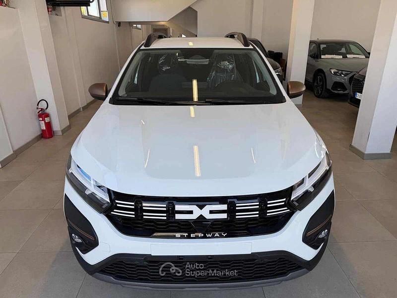 Nuova Dacia Sandero Extreme 101 CV (74 kW) 2025 Verde Utilitaria