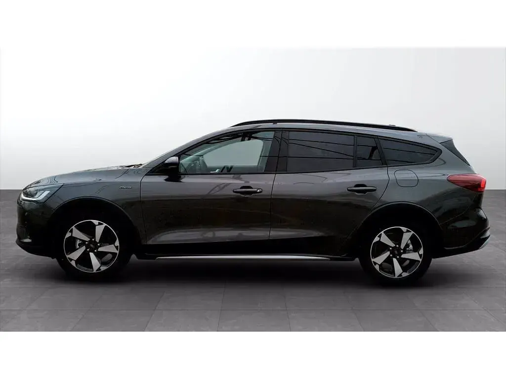 Usata Ford Focus Active 125 CV (91 kW) 2024 Grigio Station wagon