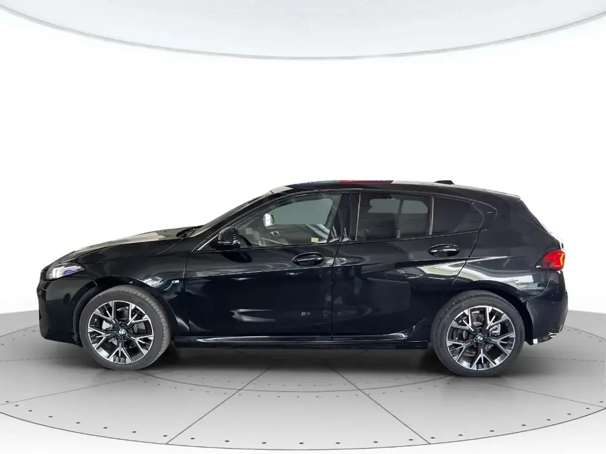 Usata BMW 118 M Sport 150 CV (110 kW) 2025 Nero Utilitaria