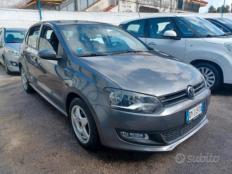 Usata VW Polo Highline 90 CV (66 kW) 2010 Grigio Utilitaria