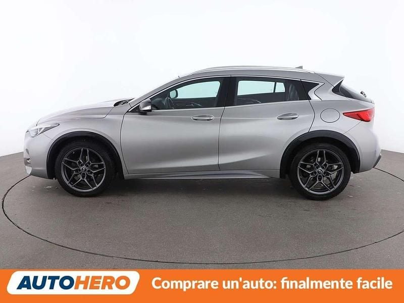 Usata Infiniti Q30 Sport Tech 110 CV (80 kW) 2017 Grigio SUV