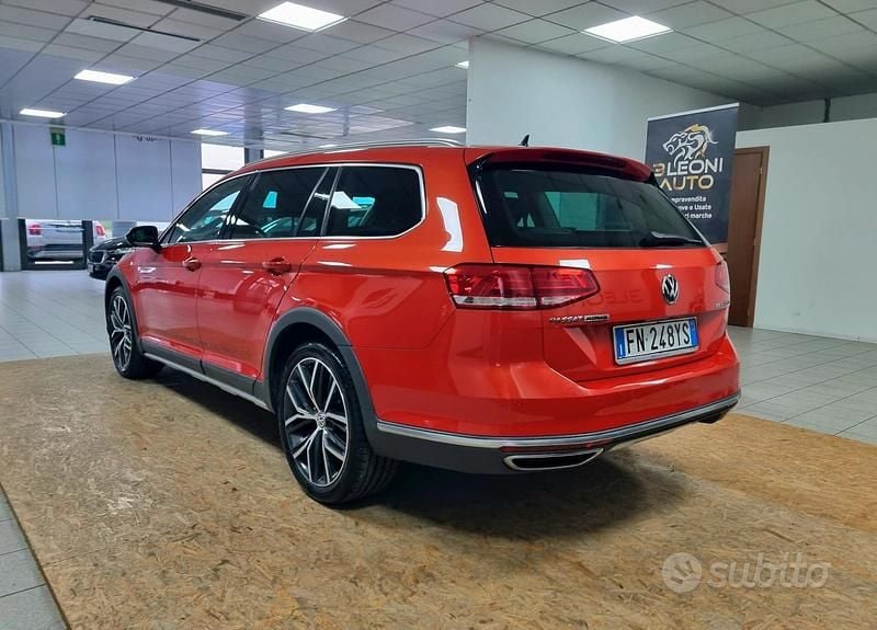 Usata VW Passat Alltrack Business 190 CV (139 kW) 2016 Arancione Station wagon