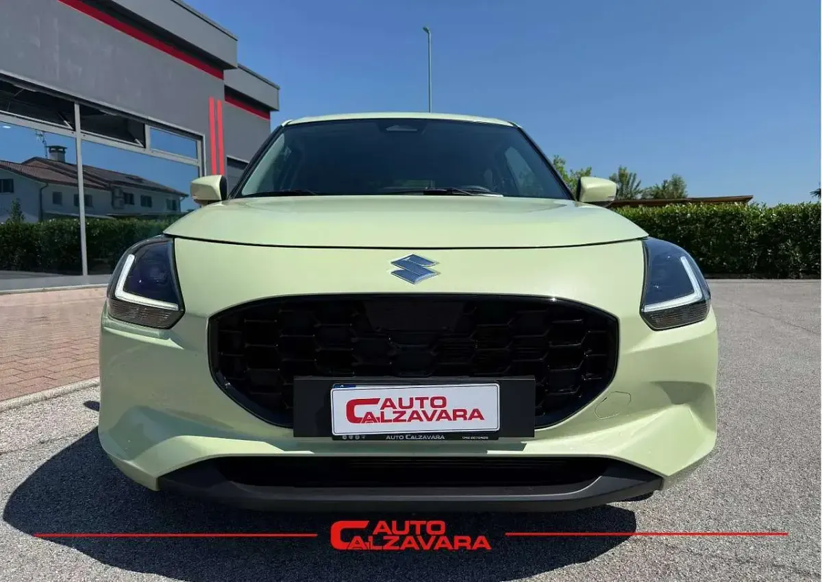 Usata Suzuki Swift 83 CV (61 kW) 2024 Verde hawaii Utilitaria