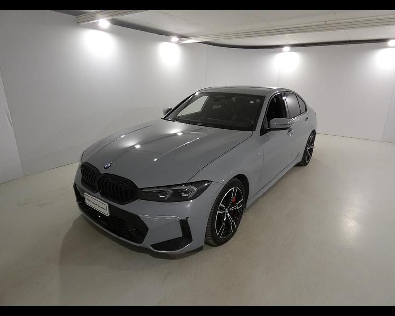 Usata BMW 320e M Sport 190 CV (139 kW) 2025 Grigio Berlina