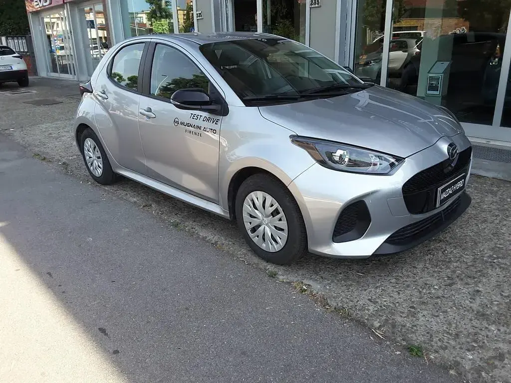 Nuova Mazda 2 116 CV (85 kW) 2026 Stormy silver Utilitaria