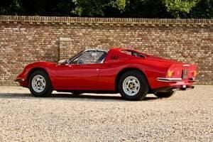 Usata Ferrari Dino 246 195 CV (143 kW) 1974 Rosso Cabrio