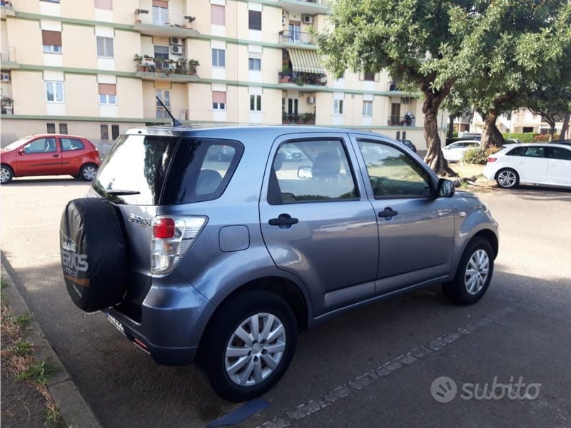 Usata Daihatsu Terios 102 CV (75 kW) 2011 Grigio SUV
