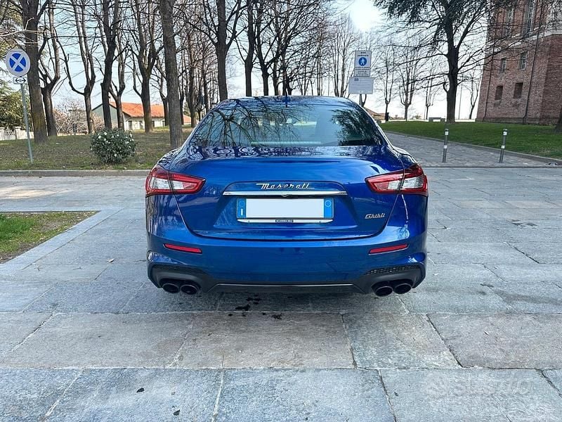 Usata Maserati Ghibli 250 CV (183 kW) 2019 Blu Berlina