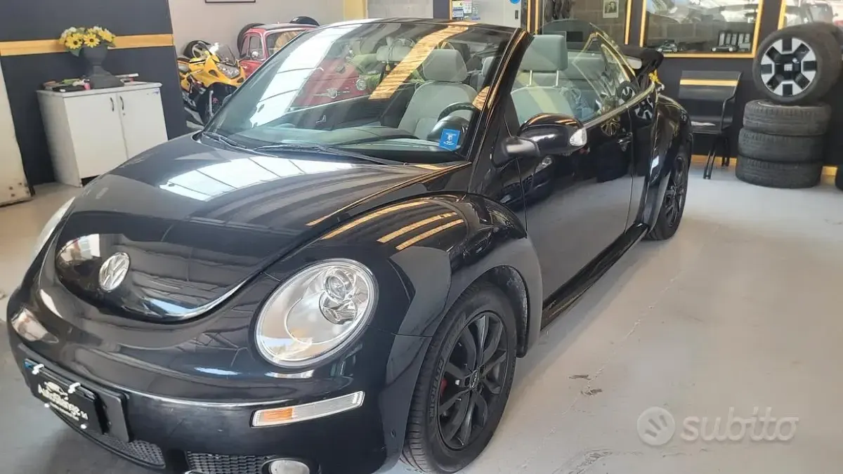 Usata VW New Beetle 105 CV (77 kW) 2006 Nero Utilitaria