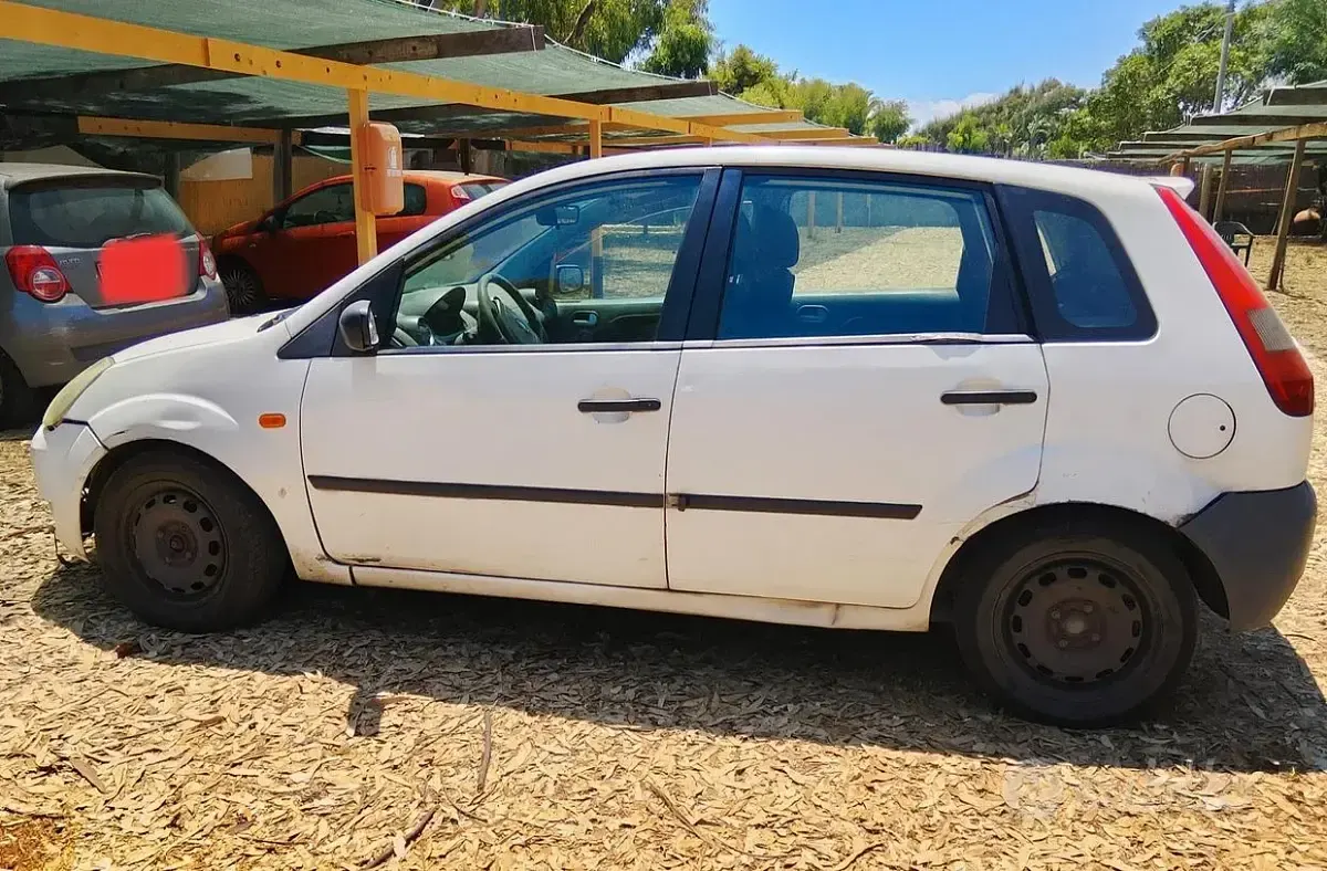 Usata Ford Fiesta 68 CV (50 kW) 2002 Utilitaria
