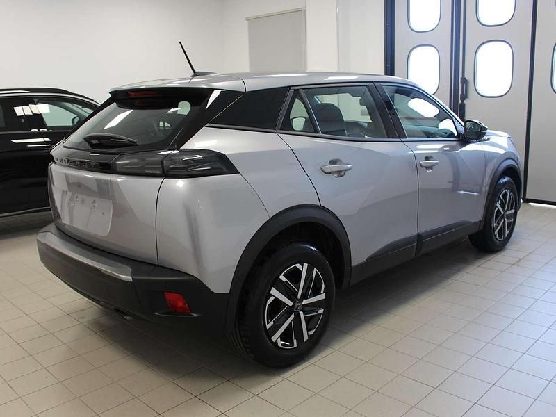 Usata Peugeot 2008 Style 101 CV (74 kW) 2025 Argento SUV