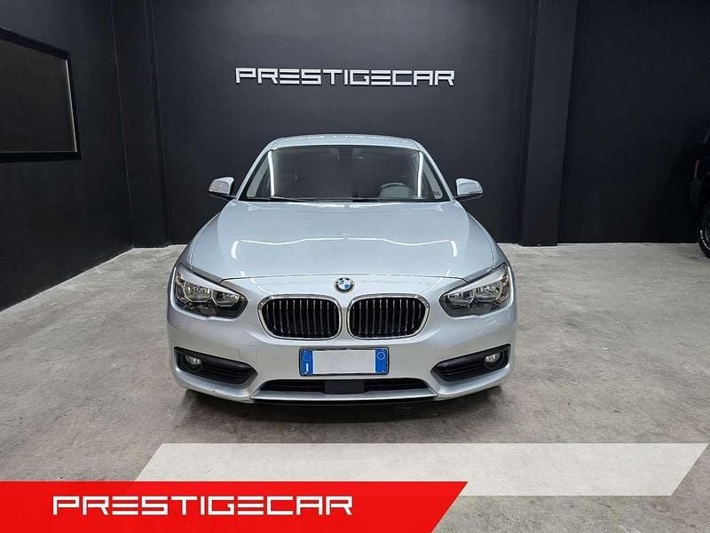 Usado BMW 116 Advantage 116 CV (85 kW) 2015 Plateado Utilitario