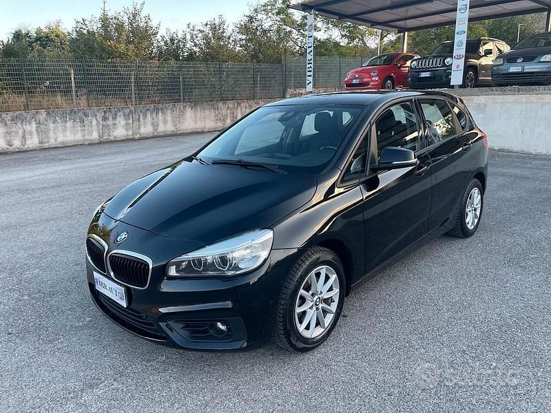 Usata BMW 216 Active Tourer Luxury Line 116 CV (85 kW) 2016 Bianco Monovolume