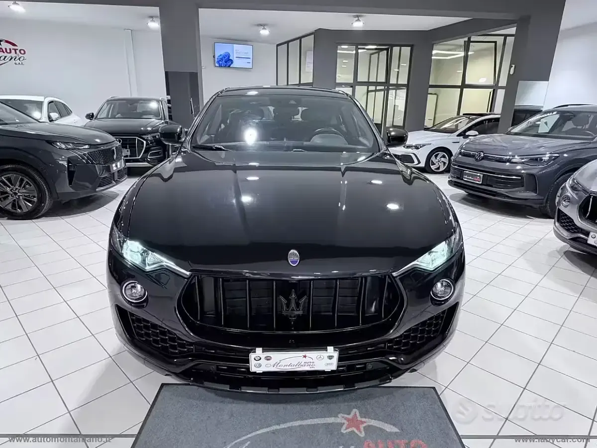 Usata Maserati Levante 274 CV (201 kW) 2018 Nero SUV