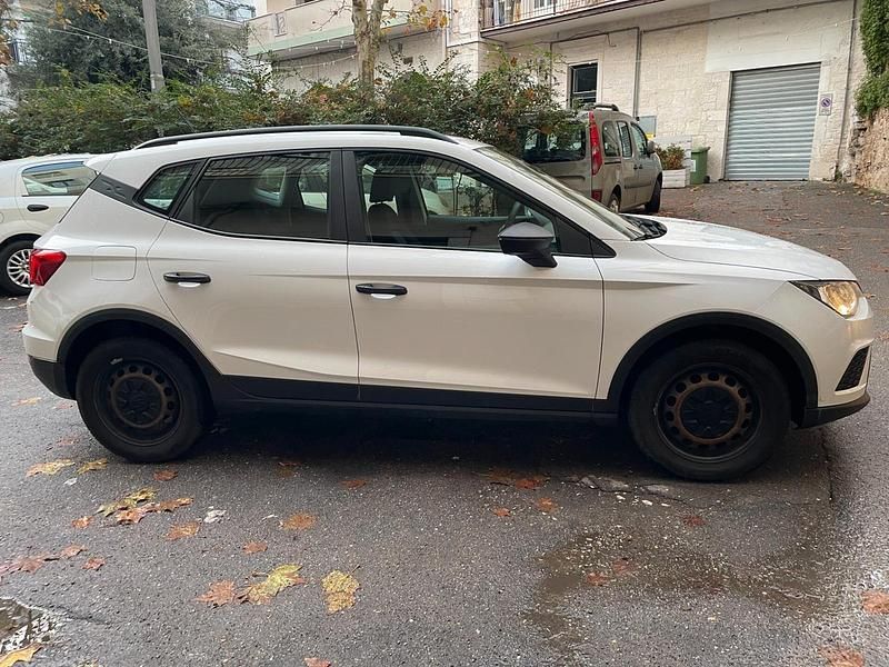 Begagnad Seat Arona Black Edition 89 HK (65 kW) 2020 Vit SUV