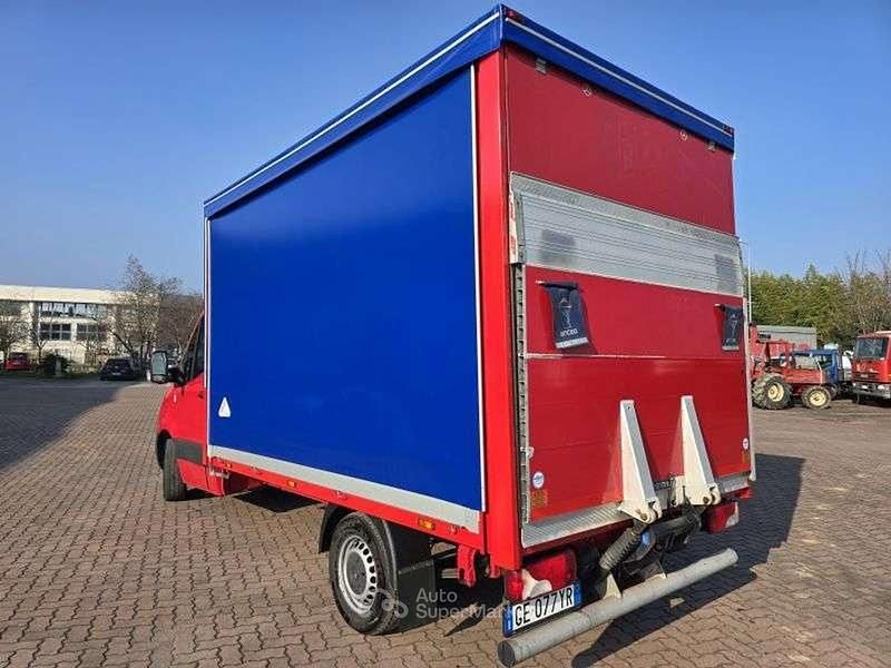 Usata Mercedes Sprinter 140 CV (102 kW) 2021 Rosso Furgone