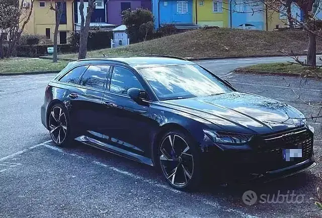 Usata Audi RS6 Ambiente 600 CV (441 kW) 2023 Nero pastello Station wagon