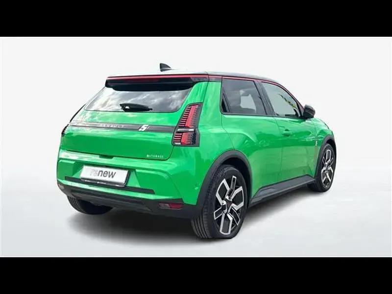 Usata Renault 5 E-Tech Komfort 110 kW (150 CV) 2024 Verde chiaro