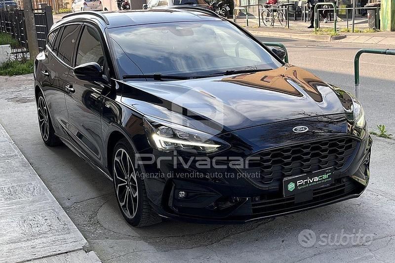 Usata Ford Focus ST-Line 120 CV (88 kW) 2019 Nero Station wagon
