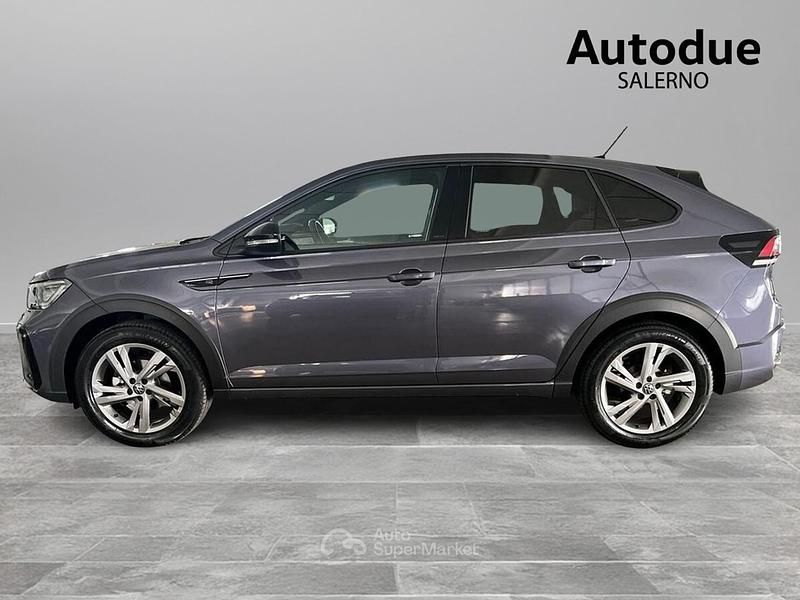 Usata VW Taigo R-line 110 CV (80 kW) 2023 Smoky grey metallizzato deep b SUV